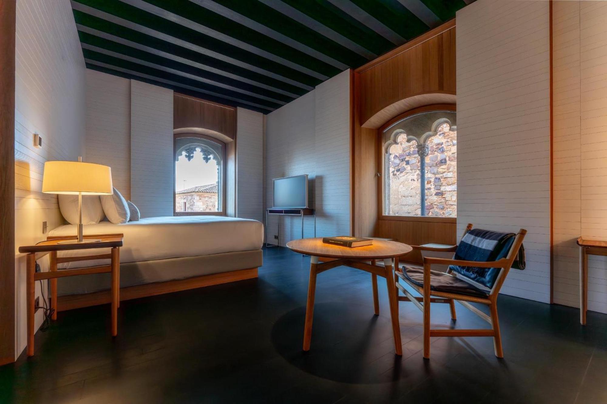 Atrio Hotel Caces Kültér fotó