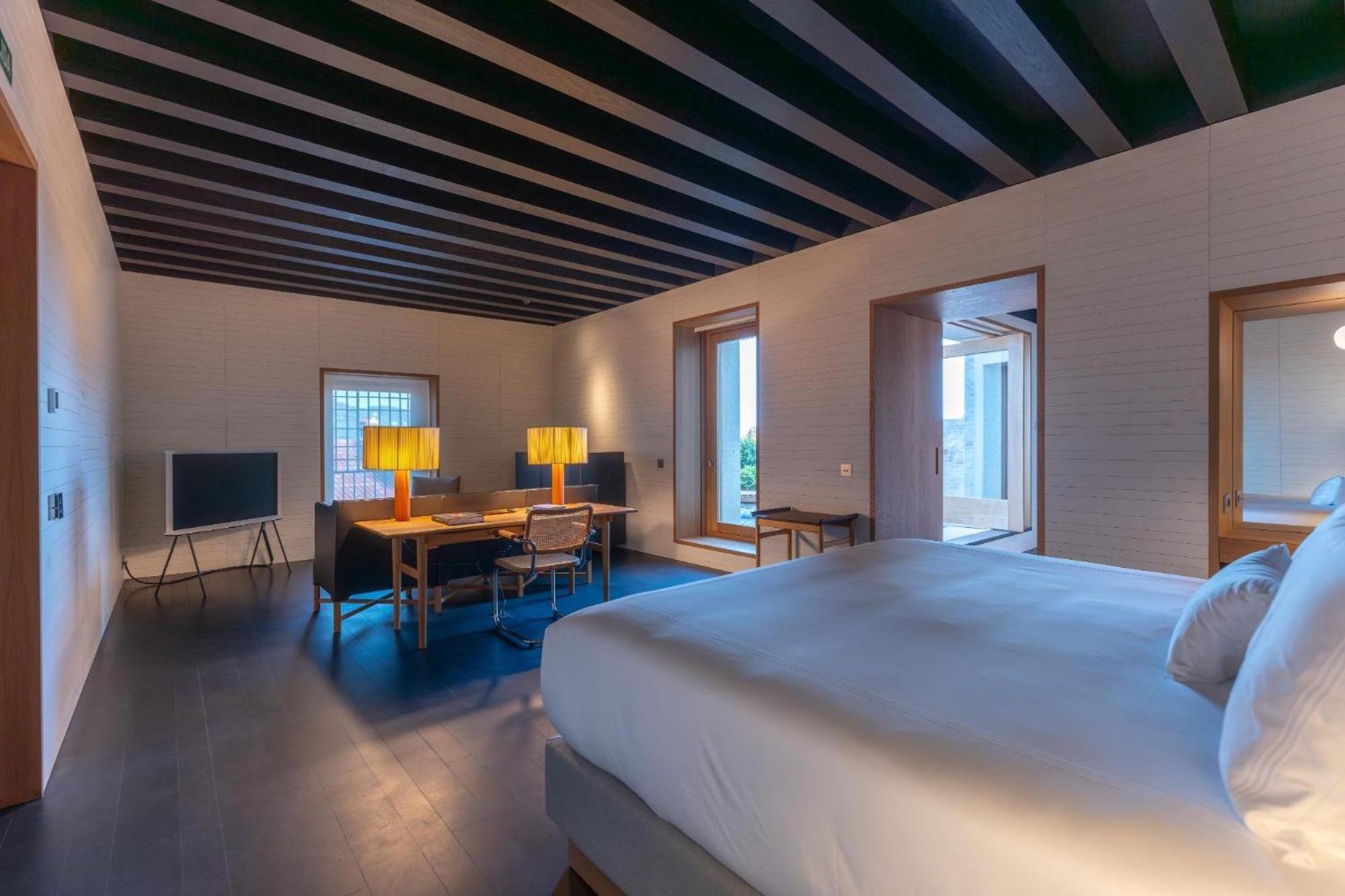 Atrio Hotel Caces Kültér fotó