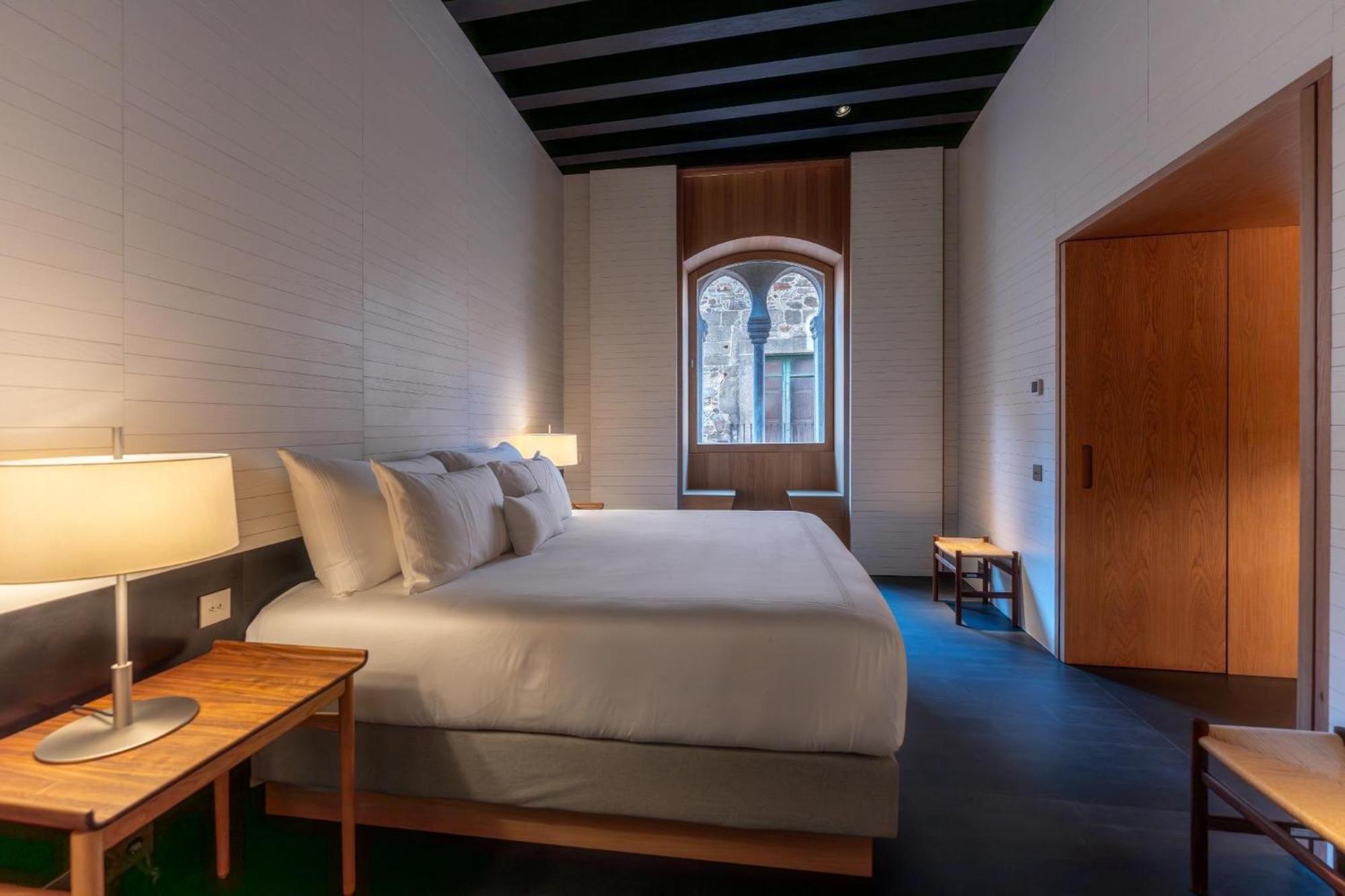 Atrio Hotel Caces Kültér fotó